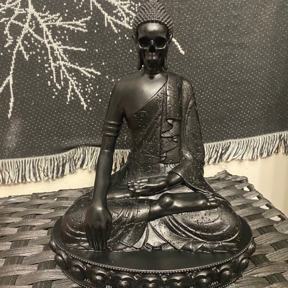 Killstar starchild resin buddha statue